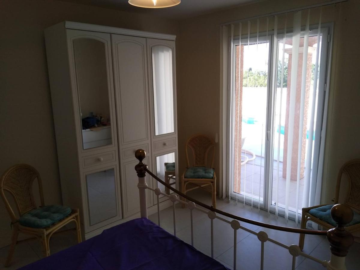 Poppey Villa Péret Kültér fotó